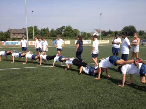 上級生による、新入生歓迎のためのイベントも開催される。