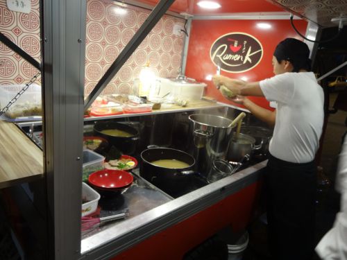 フードトラックのラーメン屋『ラーメンＫ』