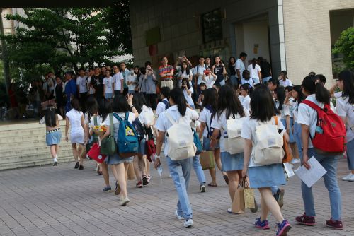 最後は校内を巡回