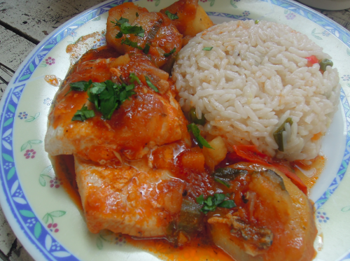 コリアンダーを上からまぶして彩を良くして食べるのがチリ流