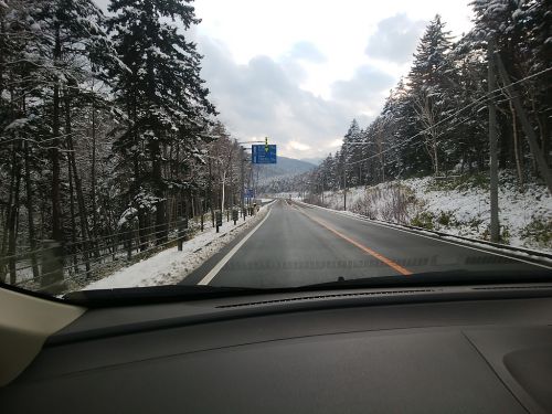 11月最初の週末、日勝峠はすでに雪景色