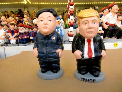 北朝鮮キム・ジョンウン委員長と米大統領トランプ氏のペア