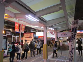 台北駅北口前のバス停