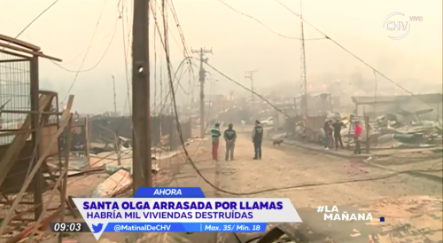 家を失った人々へ寄付を募るニュース番組 http://www.chilevision.cl/matinal/noticias/pueblo-santa-olga-fue-arrasado-por-llamas-en-incendio/2017-01-26/100323.html