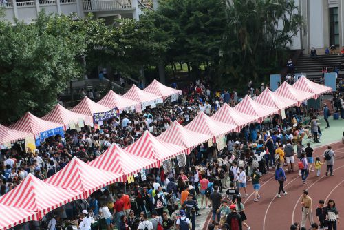 台北市立中山女子高級中學（以下、中山女高）の園遊会の様子