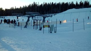 ウメオ市内のスキー場、市内路線バスで行くことが出来ます。