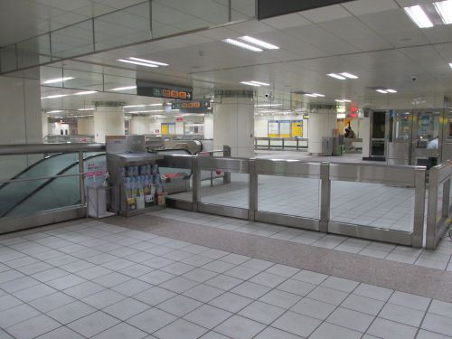 MRT松江南京（ソンジャンナンジン）駅