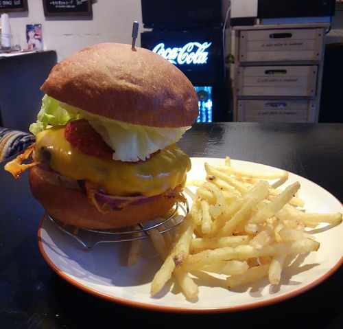 チェダーチーズバーガー1150円