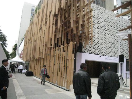 オープンしたジャパン・ハウスの入り口付近