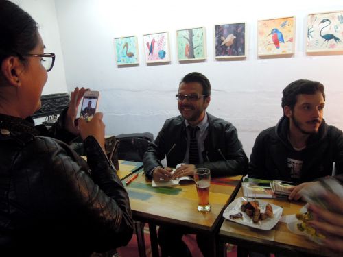 作者と当日招待された人たちで、イベントは大いに盛り上がっていました！