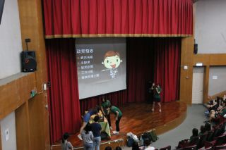 実行委員会の委員長、副委員長を決める選挙