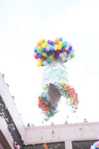 もう一つはカラフルに