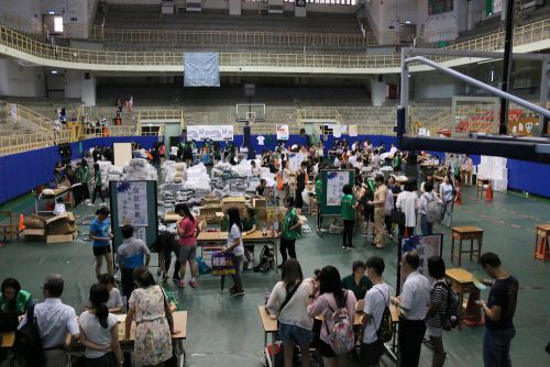 学園生活に必要なものはここで