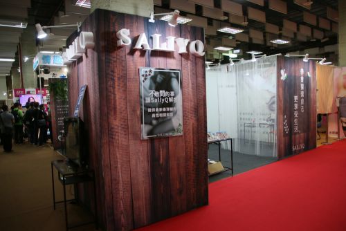 SALLY Qのブース