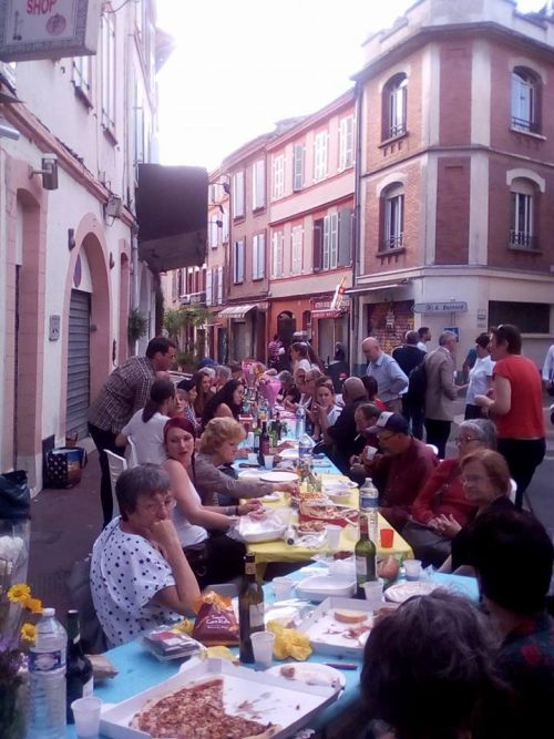 たくさんの人が集まってきました