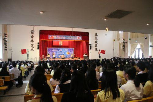 景美女中側の出し物