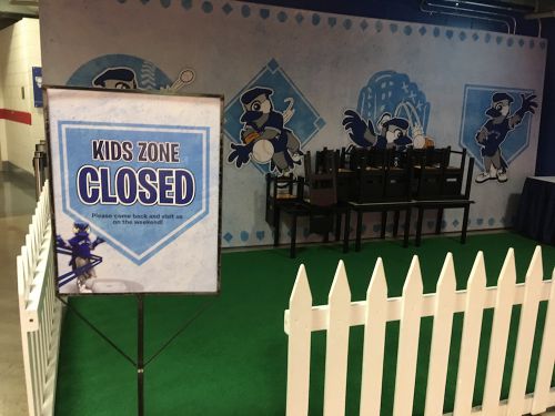 平日は閉まっているKids Zoneのコーナー