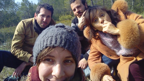 ヘーゼルの瞳を持つ友人（一番手前）