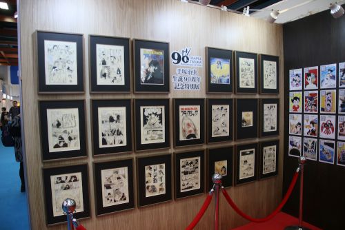 日本館に設けられた手塚治虫特別展