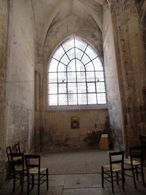 教会内で一番古い場所で、簡素ではあるが大切に維持されているのを感じる