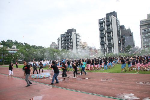 最初に上と横へ投げます