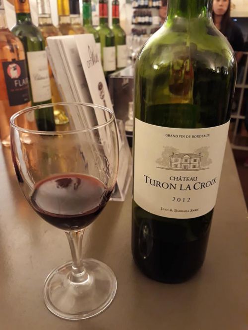 ミュージアム堪能後もまだまだ夜は長く、ワインとともに会話が弾みます