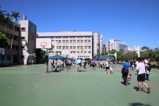 クラブ活動の勧誘攻勢!