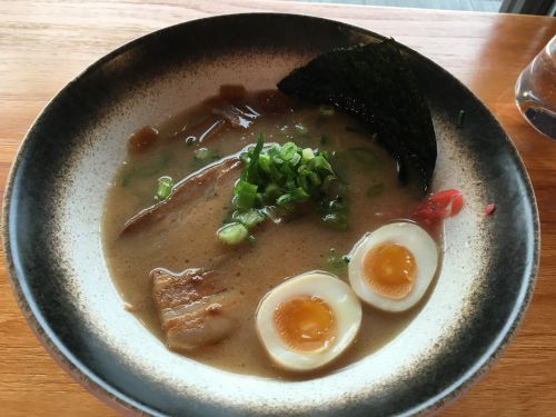 豚骨ラーメン