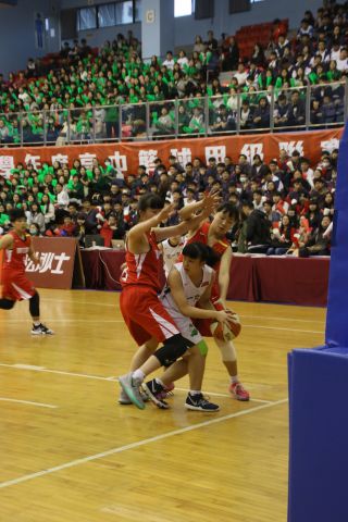 5日目の台北市私立滬江高級中學(以後、滬江高中)より