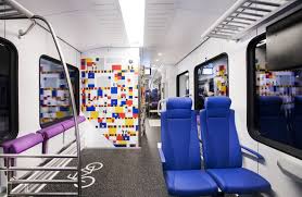 この列車の中でロマンスの花は咲くのか？（画像提供：NS)