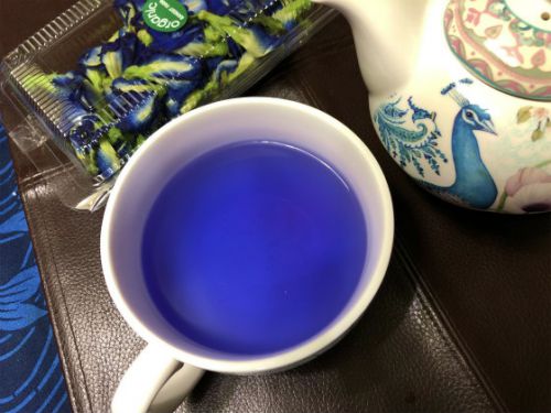 更にそのまま置いておくと、少し色が落ち着きました。さて、いただきます!