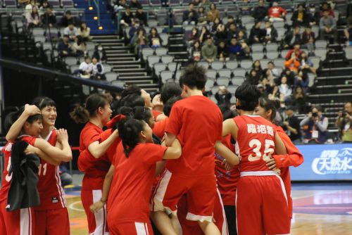 準決勝に勝利して喜ぶ佛光大學の選手たち