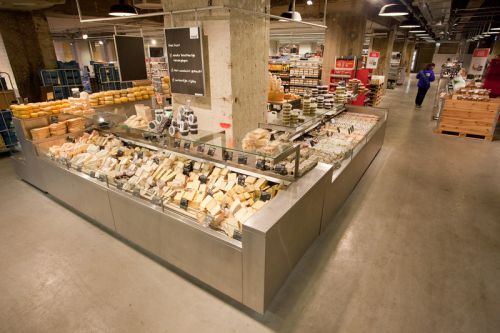 地元農家から直送製品も多く並ぶ。(画像提供:Twitter)