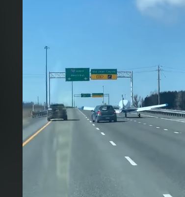 高速道路を出口から下りる（(Carl SamsonさんのFacebook投稿より））