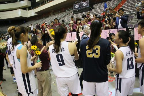 喜びが爆発した世新大學の選手たち