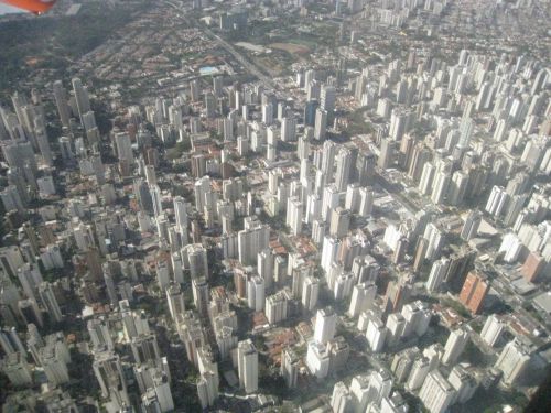 もし、人口約１２００万にんのサンパウロ市に強い地震が発生したら…