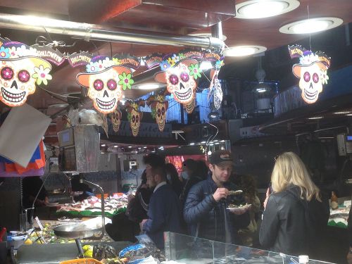 ボケリア市場の魚市場の様子