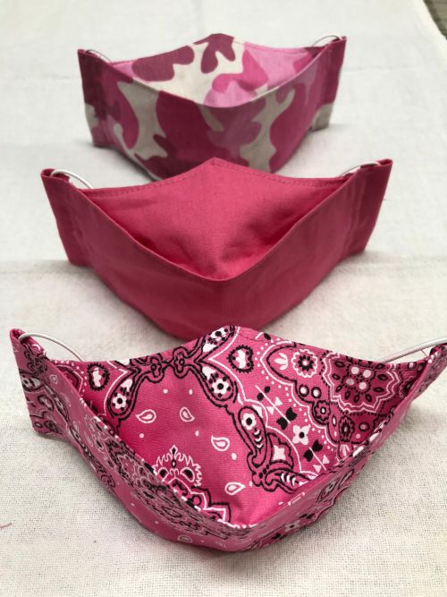 サントス厚生ホームでクリスマスにオンラインを通して販売されたマスク