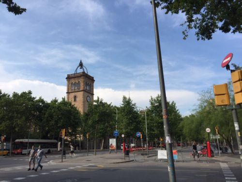 バルセロナ大学前の幾つもの通りが交わる場所 撮影20年6月