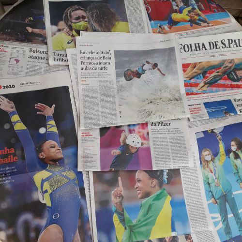新聞も連日、東京五輪のニュースを大々的に報道(『フォーリャ・デ・サンパウロ』紙)