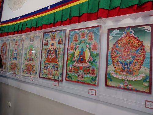 チベットハウス・ブラジルのタンカ展で展示されている作品