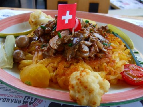 スイスの伝統料理レシュティ