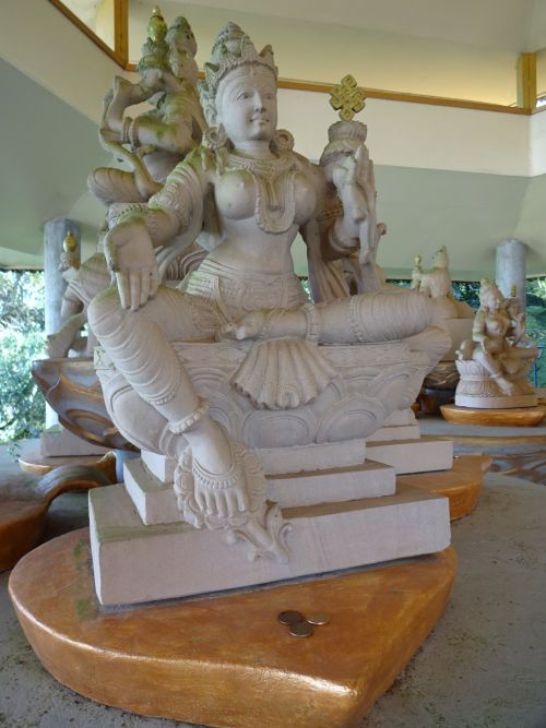 ヒンズー教のラクシュミーの像