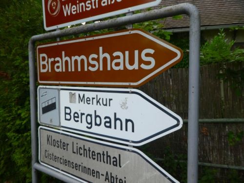 『ブラームスハウス(Brahmshaus)』の看板