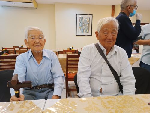 永田直春さん(左)と井田義郎さん