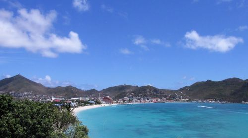 欧州からのバカンス客は、その美しさを称え、夢の島と呼ぶこともある